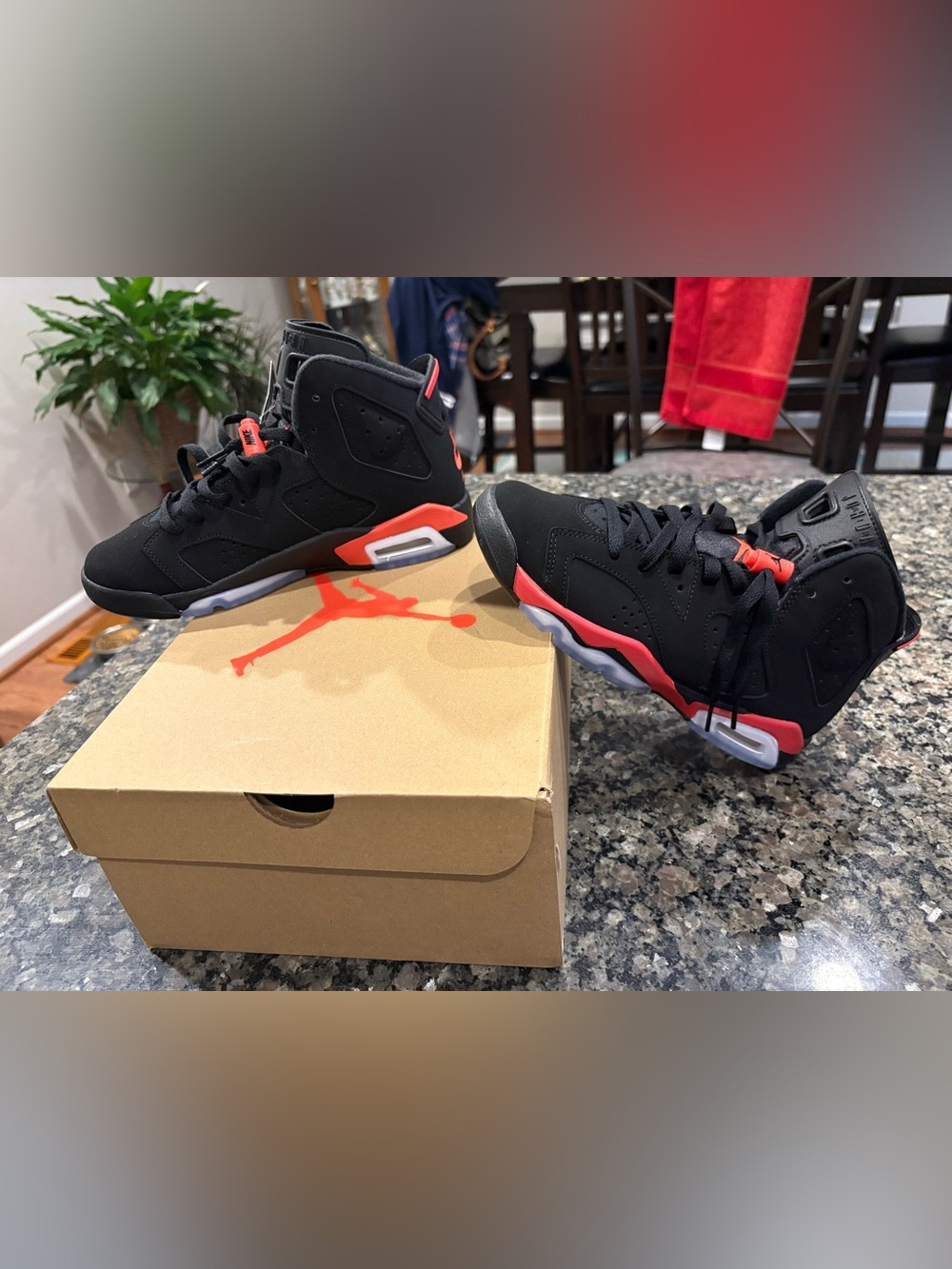 Jordan 6 Retro Infrared Salesman
 (GS) - IQ1275-001 - US Sneakers